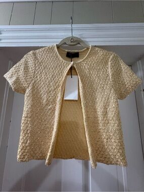 Zara Women’s Textured Gold Short Sleeve Open Front Top Size Small NWT